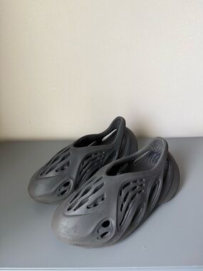 Adidas Yeezy Foam Runner